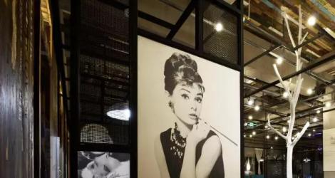 「融創(chuàng)春風(fēng)十里」售樓中心，光影演繹的自然之道！